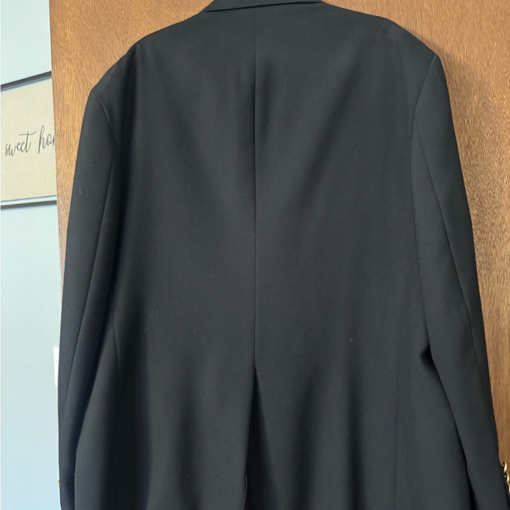 Elegant Black and Gold Blazer with Notched Lapel - Picture 3 of 3